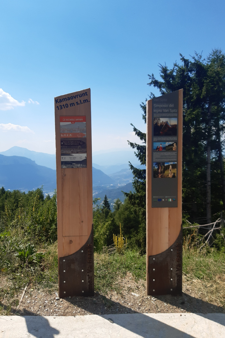 Riqualificazione percorsi turistico escursionistici mediante rifacimento ed integrazione della segnaletica ed installazione di pannelli